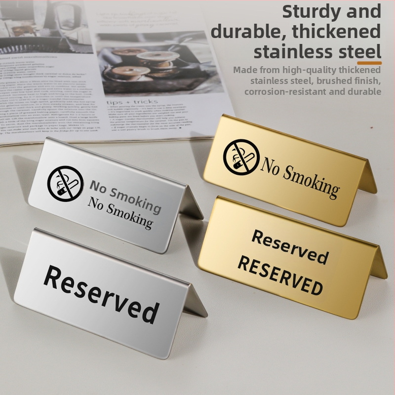 Nerezová oceľová tabuľka rezervovaného sedenia so zlatým vzhľadom, tabuľka čísla stola a dvojjazyčný znak No Smoking.