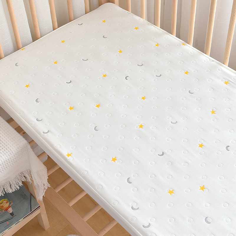 Cearșaf pentru pătuț din bumbac 100%, cu 6 straturi de muselină, broderie Jacquard, margine elastică