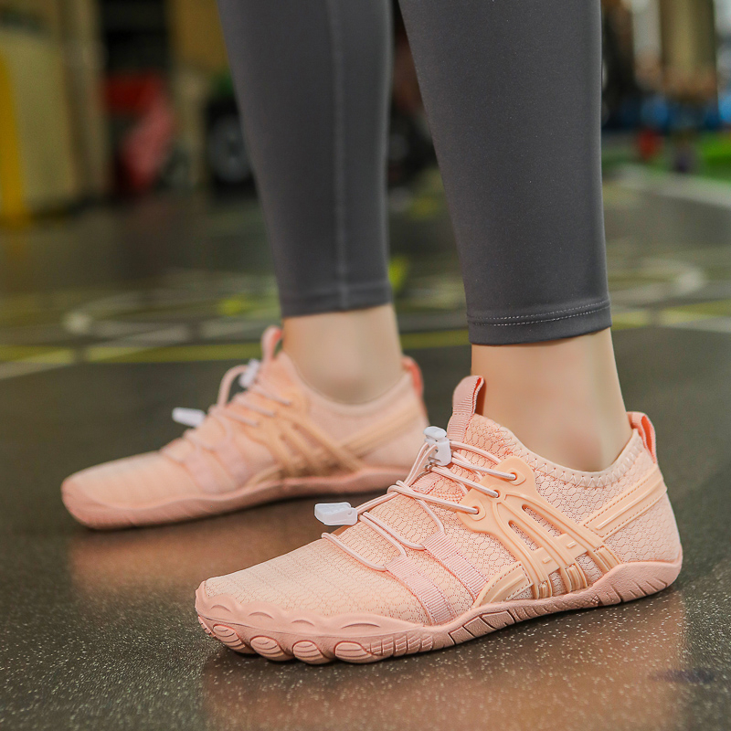 Beltéri fitneszcipő csillapító talppal, alacsony sarkú (1–3 cm), uniszex, jóga és aerobik, általános edzéshez; felső része pamutból, talp természetes gumiból