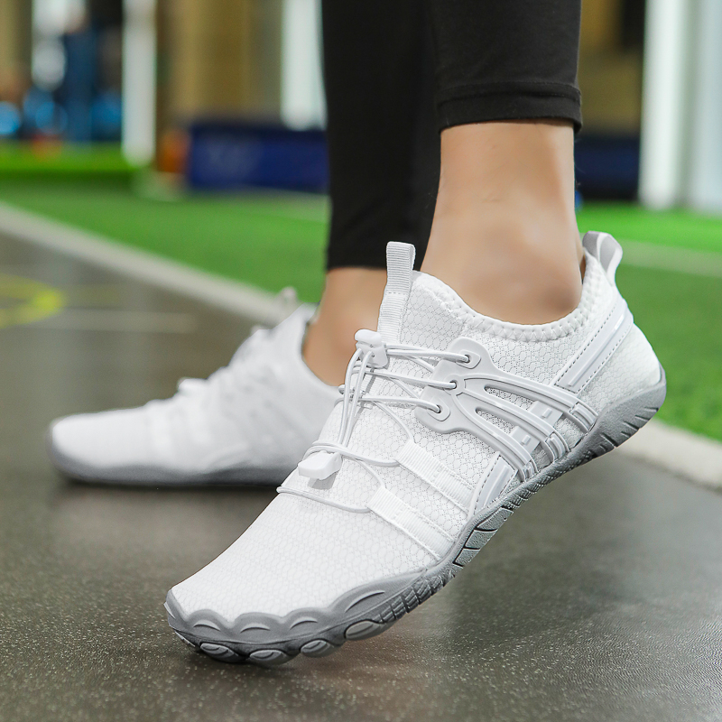 Beltéri fitneszcipő csillapító talppal, alacsony sarkú (1–3 cm), uniszex, jóga és aerobik, általános edzéshez; felső része pamutból, talp természetes gumiból