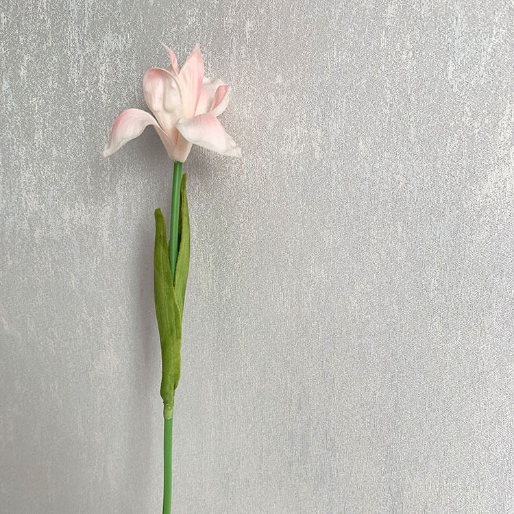Alice Iris umelá kvetina, jednostvolová, na domovú dekoráciu a rekvizity pre fotografovanie