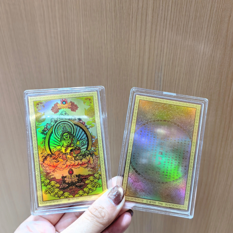 Zlatá nálepka na telefón so zlatou sochou Budhu zo 999 čistého zlata, znamenia zverokruhu, dvanásť ochranných božstiev a amulet Tathagata
