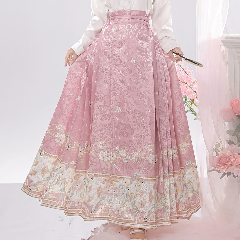 Ženski Hanfu set u Ming stilu, izvezena preklopna ovratnica, rukavi s krilima, nacionalni stil, suknja s panelom konjskog lica, svakodnevna putna odjeća