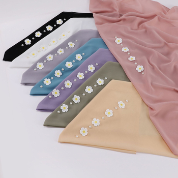 Gardénia gyöngyös chiffon négyszög sál, 90 cm, etnikus stílus