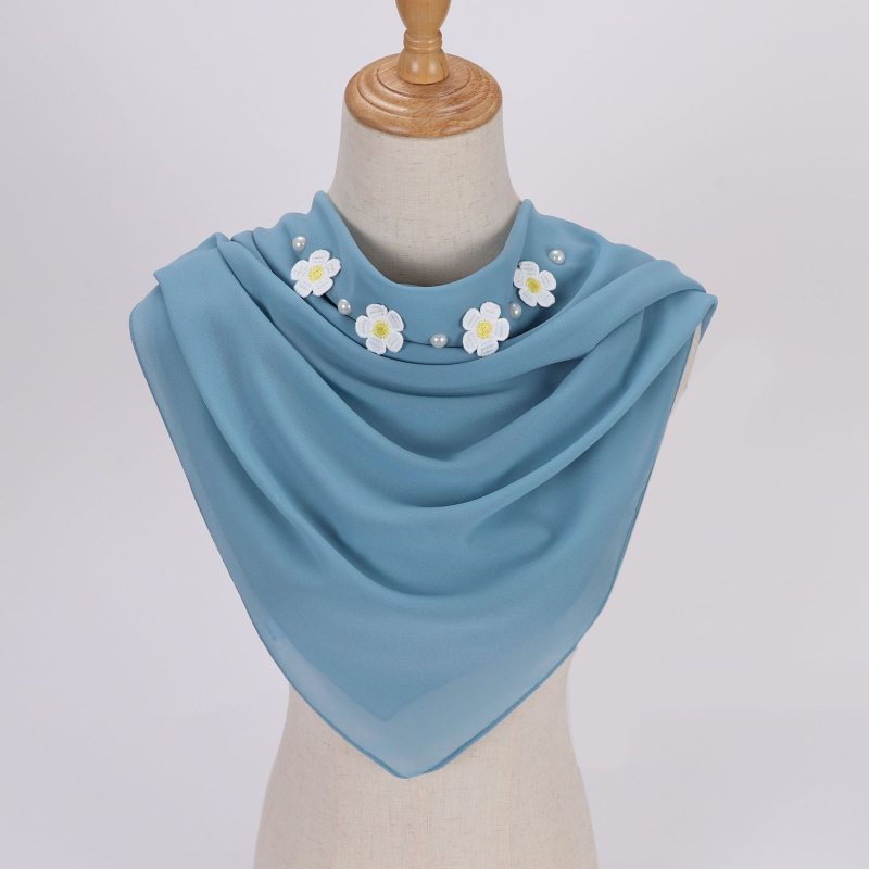 Gardénia gyöngyös chiffon négyszög sál, 90 cm, etnikus stílus
