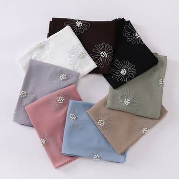 Virágos strasszos és gyöngyös chiffon hijab sál