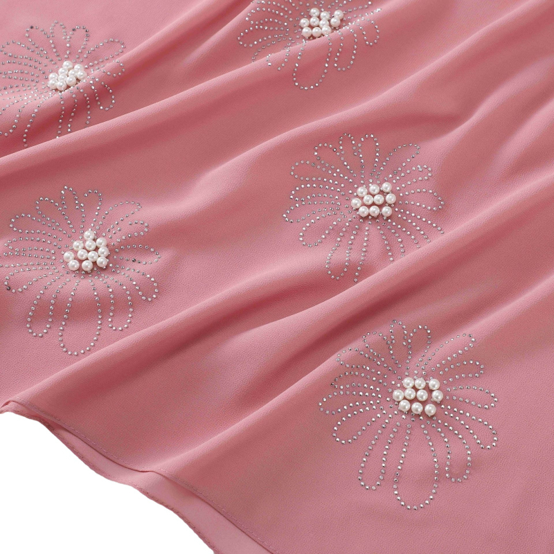 Virágos strasszos és gyöngyös chiffon hijab sál