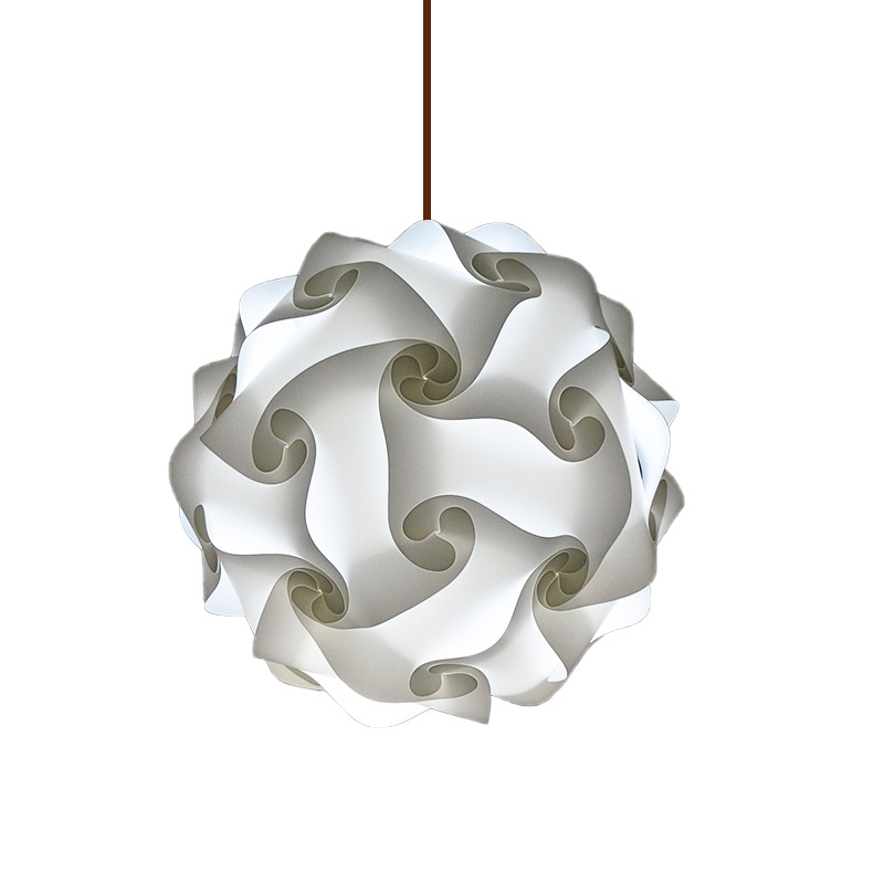 IQ light nordický moderný minimalistický dekoratívny luster na schody, jedáleň a obývaciu izbu, DIY guľová lampa s plastovým tienidlom