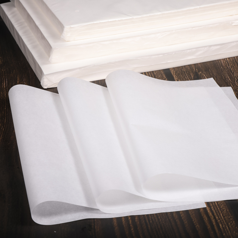 Hrubý štvorcový pečiaci papier so silikónovou vrstvou, odolný voči vysokým teplotám, absorbuje olej, antiadhézny a odolný voči tuku pre pečenie a grilovanie