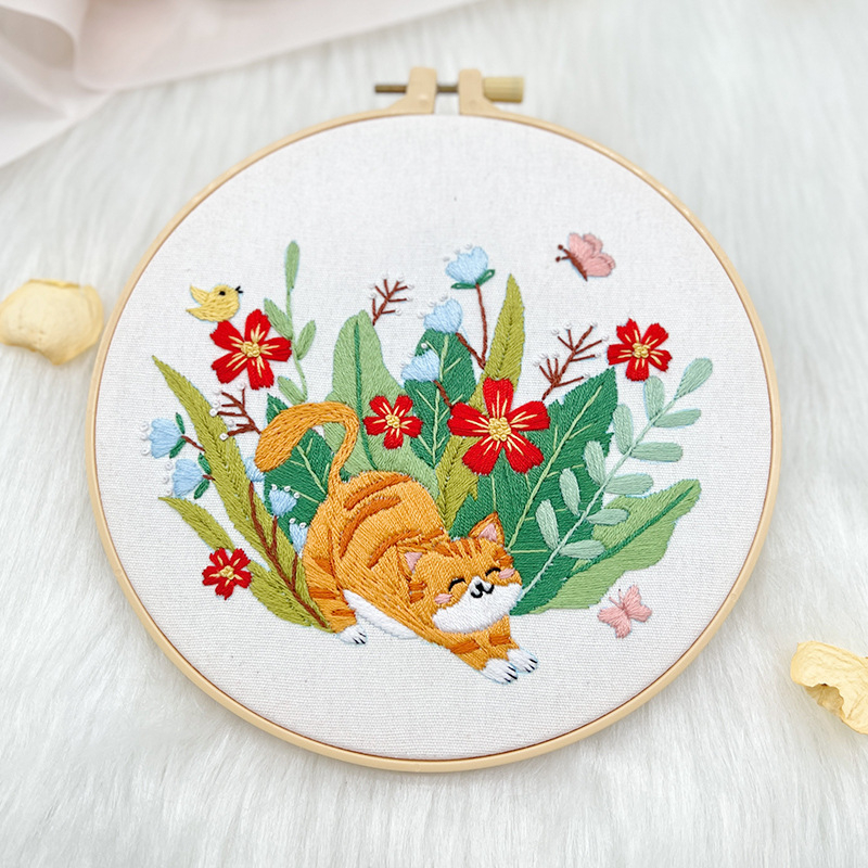 Vyšívací set s mačkou a kvietmi pre začiatočníkov, DIY materiály na stenu
