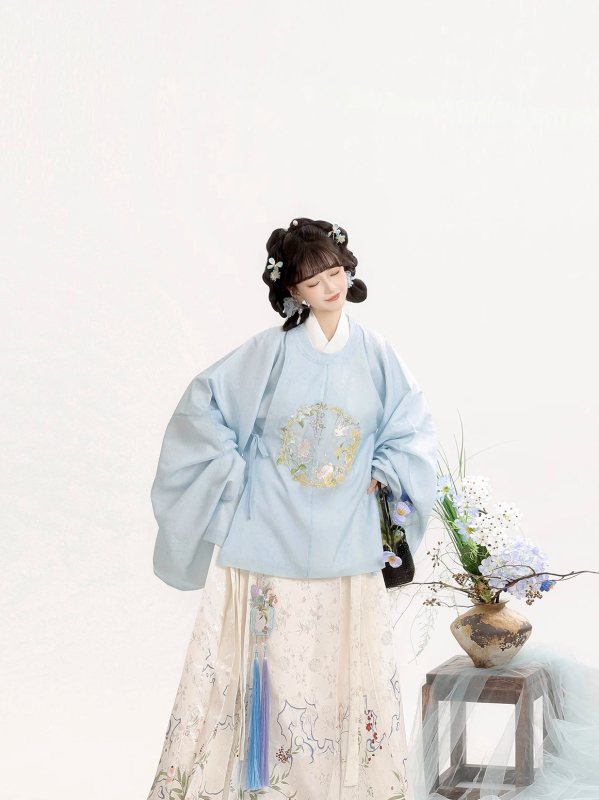 Moonlight Flower Sleep Hanfu za žene u Ming stilu, izšivana bluza s okruglim izrezom i velikim ovratnikom, Mamian suknja, jesen-zima izdanje