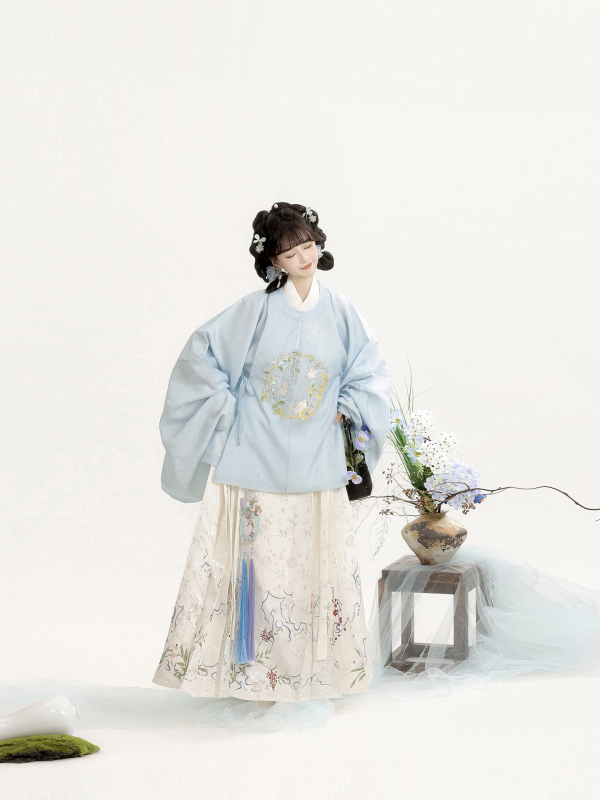 Moonlight Flower Sleep Hanfu za žene u Ming stilu, izšivana bluza s okruglim izrezom i velikim ovratnikom, Mamian suknja, jesen-zima izdanje