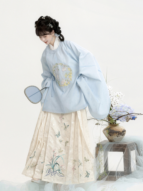 Moonlight Flower Sleep Hanfu za žene u Ming stilu, izšivana bluza s okruglim izrezom i velikim ovratnikom, Mamian suknja, jesen-zima izdanje