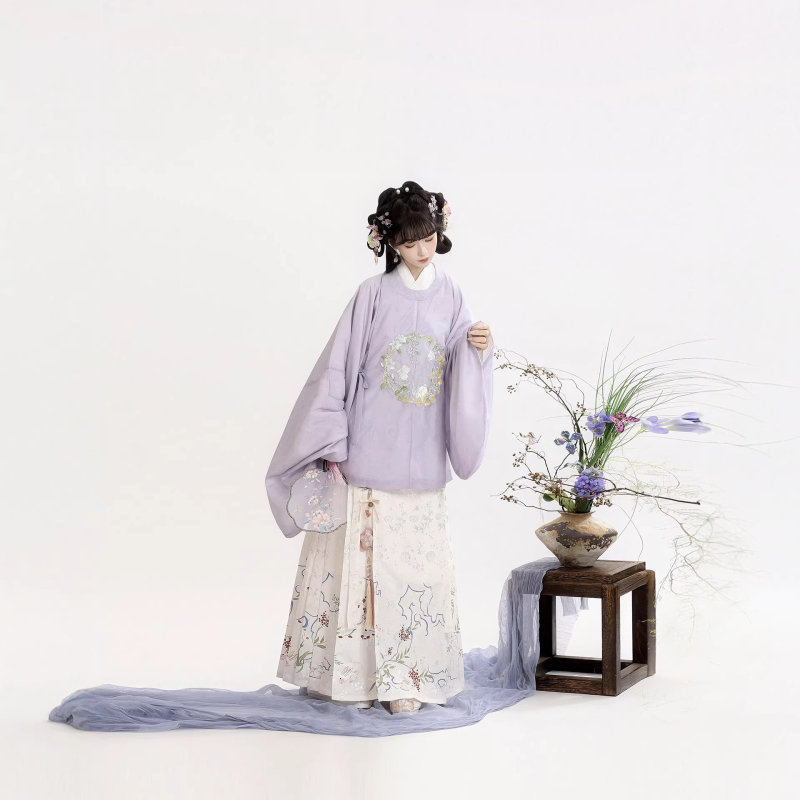Moonlight Flower Sleep Hanfu za žene u Ming stilu, izšivana bluza s okruglim izrezom i velikim ovratnikom, Mamian suknja, jesen-zima izdanje