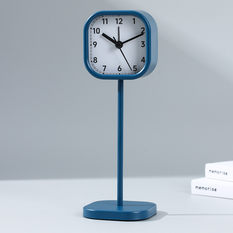 Desktopový mini mechanický budík s luxusným vzhľadom, dekoratívny pre študentov, hlasný budík