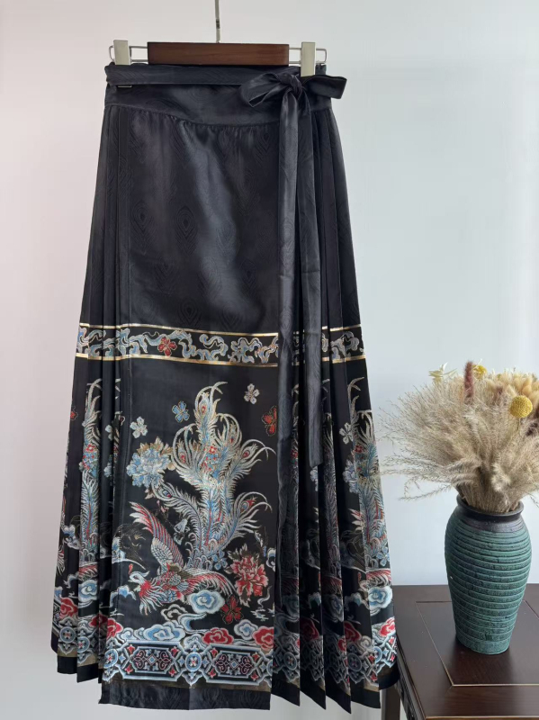 Crveni hanfu s teškom zlatnom izvezom i suknjom s dizajnom horse-face, tradicionalni kineski stil, nova hanfu za vjenčanje i zaruke