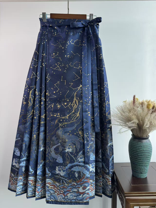 Crveni hanfu s teškom zlatnom izvezom i suknjom s dizajnom horse-face, tradicionalni kineski stil, nova hanfu za vjenčanje i zaruke