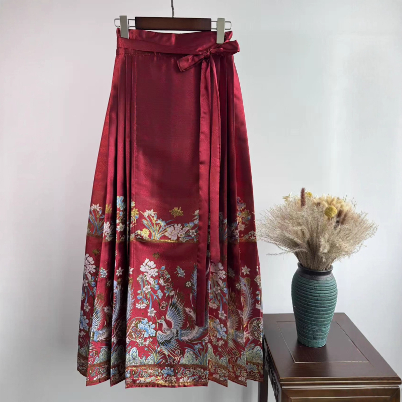 Crveni hanfu s teškom zlatnom izvezom i suknjom s dizajnom horse-face, tradicionalni kineski stil, nova hanfu za vjenčanje i zaruke