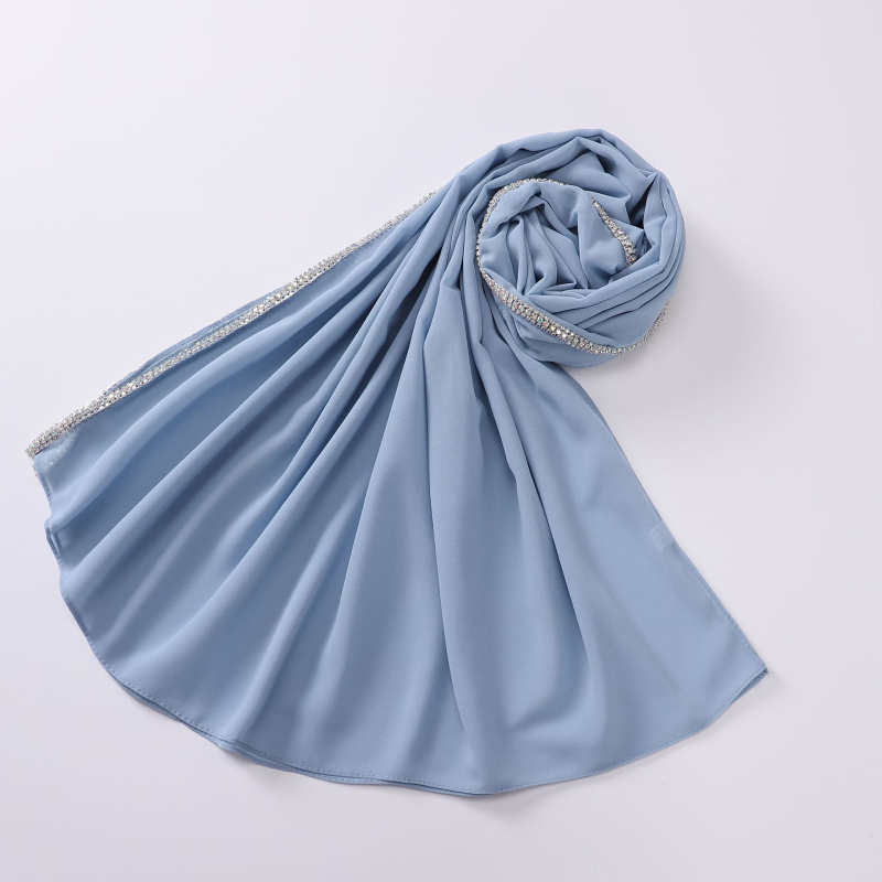 Ženski hijab od šifona s dugim rubom ukrašenim dijamantima, jednofarbna perlna boja, 175 × 70 cm