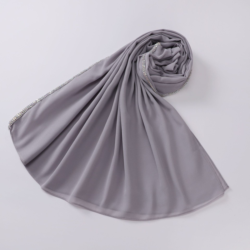Ženski hijab od šifona s dugim rubom ukrašenim dijamantima, jednofarbna perlna boja, 175 × 70 cm