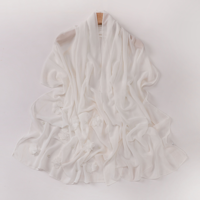 Nőknek készült gyöngyös chiffon kendő, turbán stílusú, egyszínű