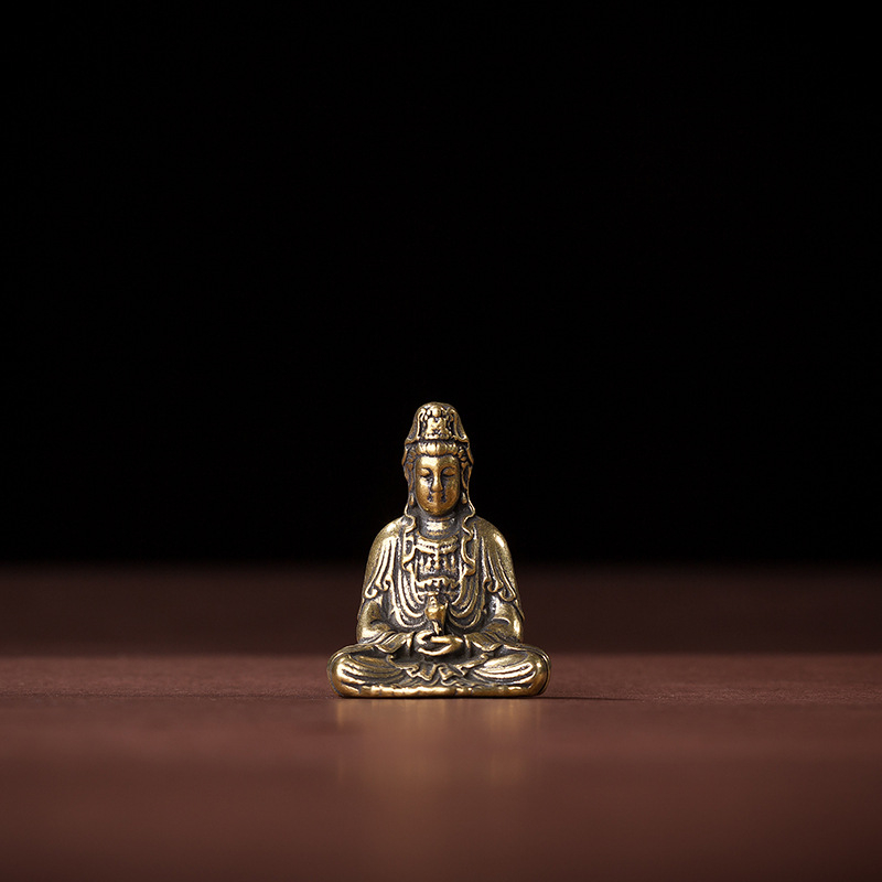 Retro mosadzové sošky Budhu: Guanyin, Šakjamuni a Ksitigarbha pre domovú dekoráciu