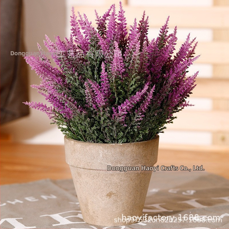 Falošná zelená rastlina v kvetináči s plastovými kvetmi, bonsai dekor do interiéru, výška 10–30 cm