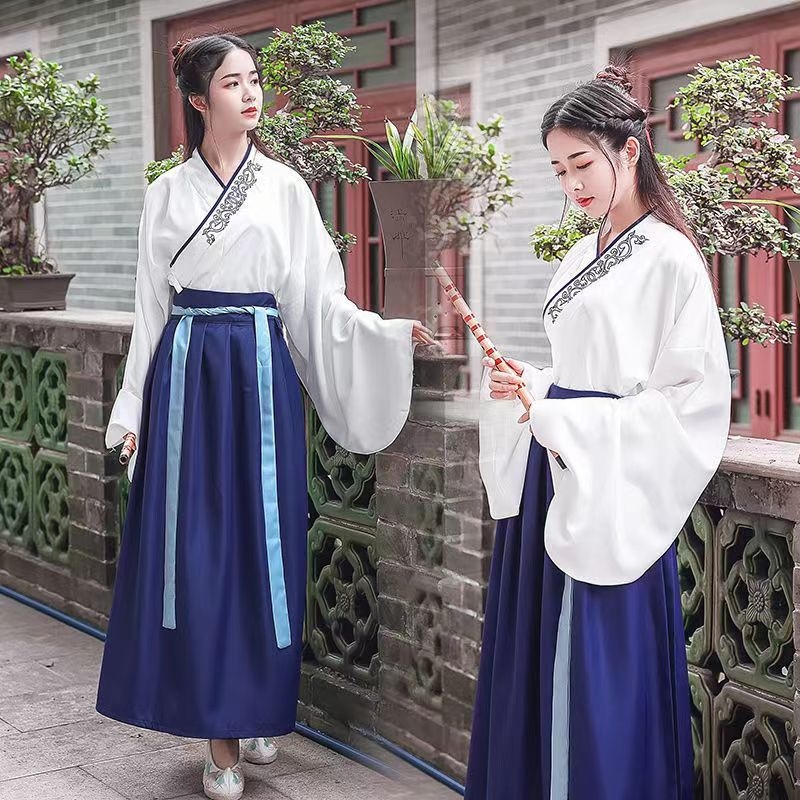 Ενήλικη Hanfu με κέντημα και σταυρωτό γιακά, κινέζικου στυλ αρχαϊκό κοστούμι με επιρροή πολεμικών τεχνών