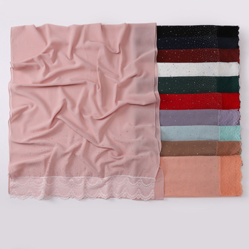 Chiffon sál csipkeszegéllyel és strasszkövekkel, etnikus stílus