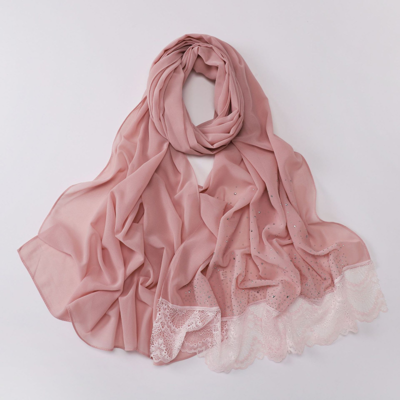Chiffon sál csipkeszegéllyel és strasszkövekkel, etnikus stílus