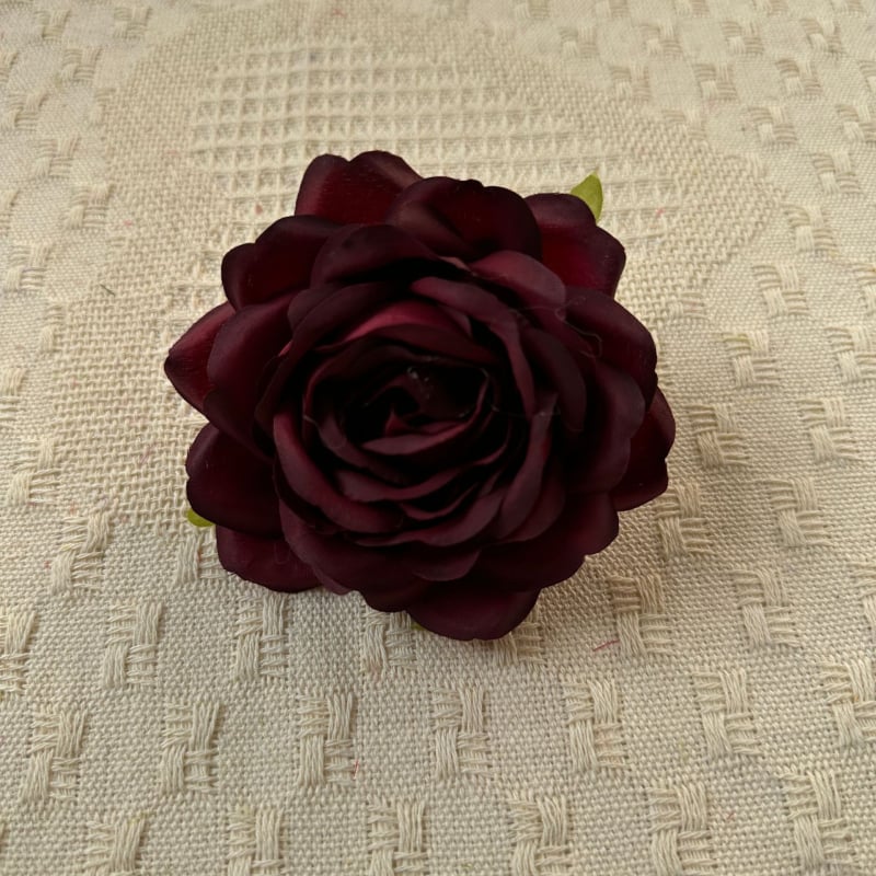 Hodvábne hlavy ruží, umelé kvety pre svadby a domovú dekoráciu, priemer 9 cm, 9 vrstiev, 9 farieb, model E18