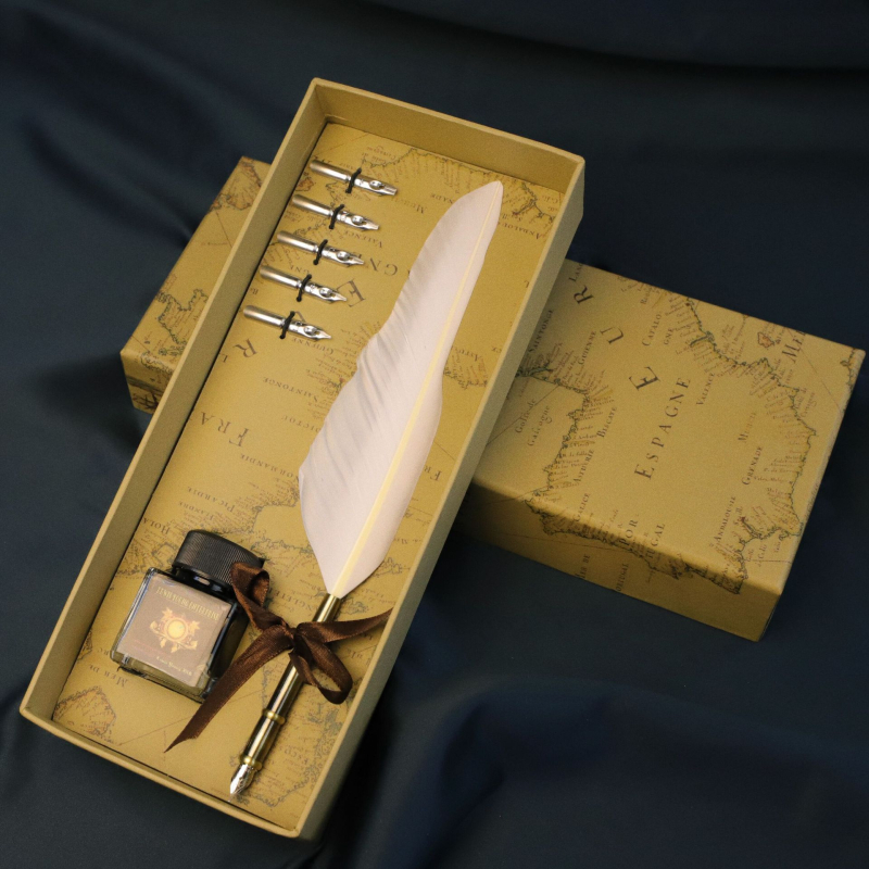 Európsky štýl vintage map box so zlatým perom, pero na namáčanie – pavie alebo husacie pierko
