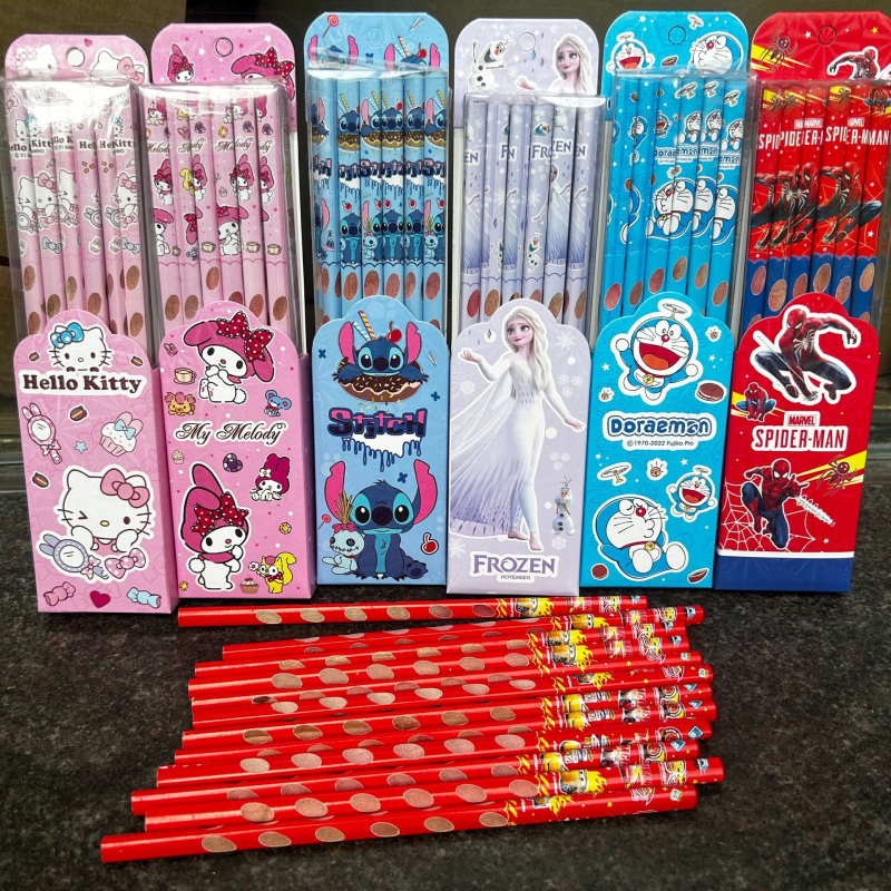 Sada 12 drevených ceruziek so vzormi Stitch a kapibára na zlepšenie držania ceruzky