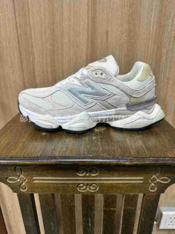 NB9060 Uniszex dad shoes belső magasságnövelő és vastag talppal, hálós felsőrészű futócipő