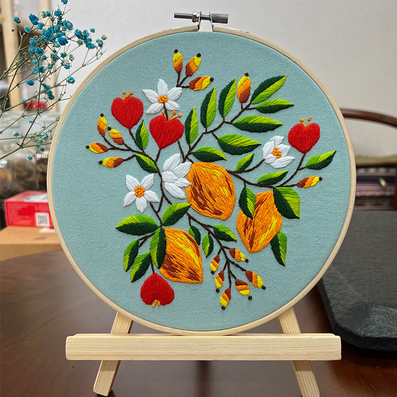 Nástenné vyšívané dielo s kvetinami a rastlinami – DIY súprava Lu embroidery