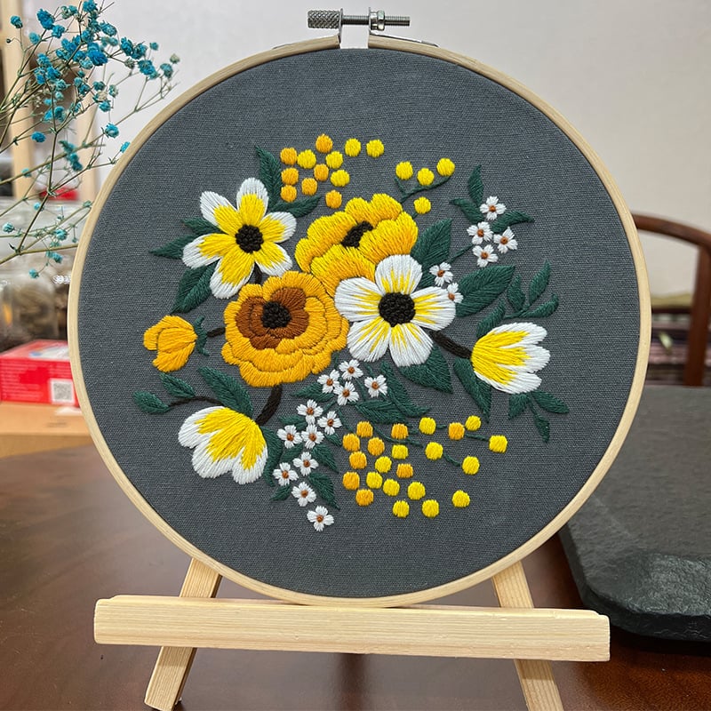 Nástenné vyšívané dielo s kvetinami a rastlinami – DIY súprava Lu embroidery