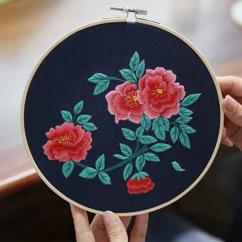 Nástenné vyšívané dielo s kvetinami a rastlinami – DIY súprava Lu embroidery