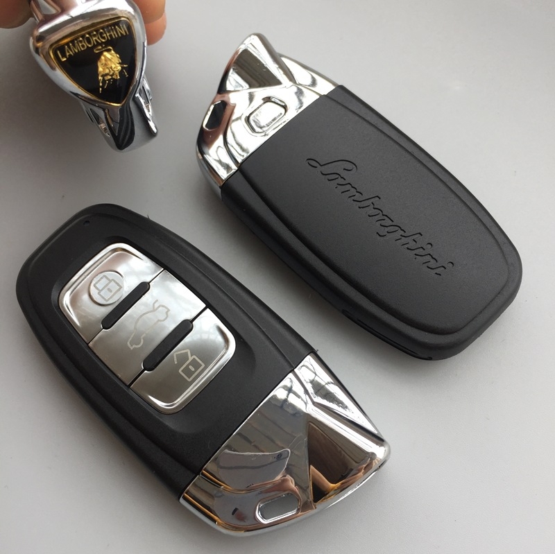 Модел на симулиран ключ за автомобили Cadillac, Lamborghini, Ferrari, Audi, Mercedes-Benz, BMW и Porsche.