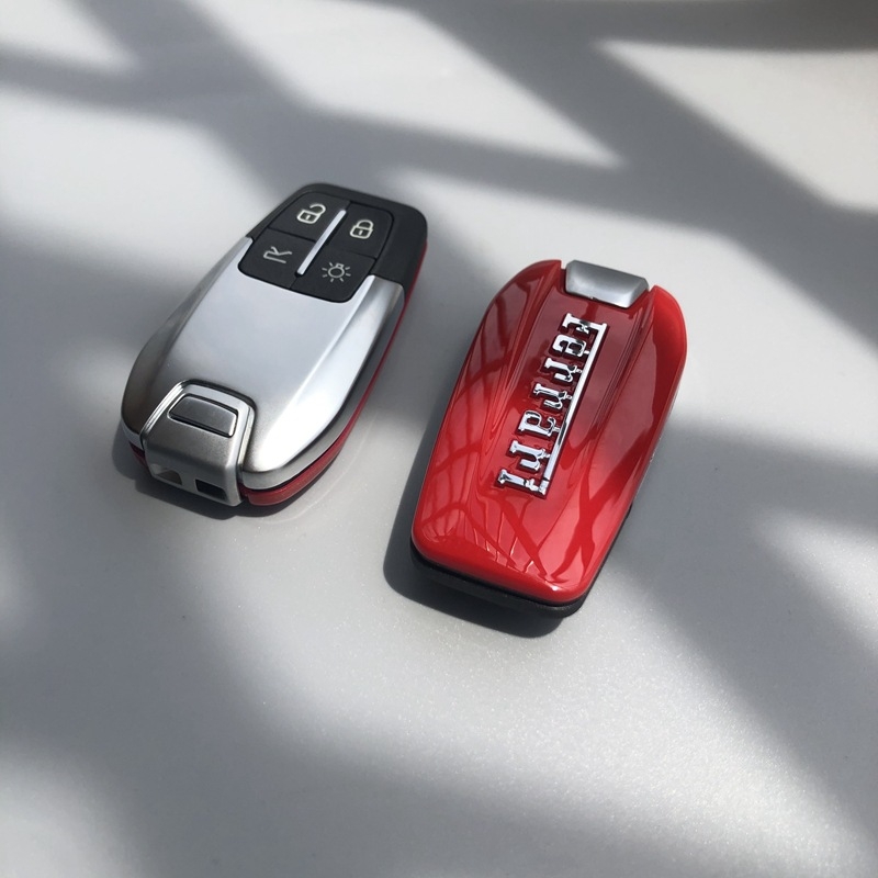 Модел на симулиран ключ за автомобили Cadillac, Lamborghini, Ferrari, Audi, Mercedes-Benz, BMW и Porsche.