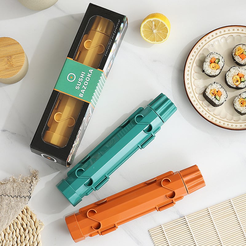 Domáce nástroje na sushi: pruhovaná raketová forma na sushi a formička na ryžové guličky
