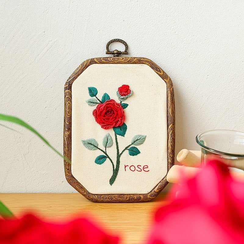 Začiatočnícky DIY set na vyšívanie – materiály pre projekt vo francúzskom štýle vyšívania, ideálny darček pre kamarátku