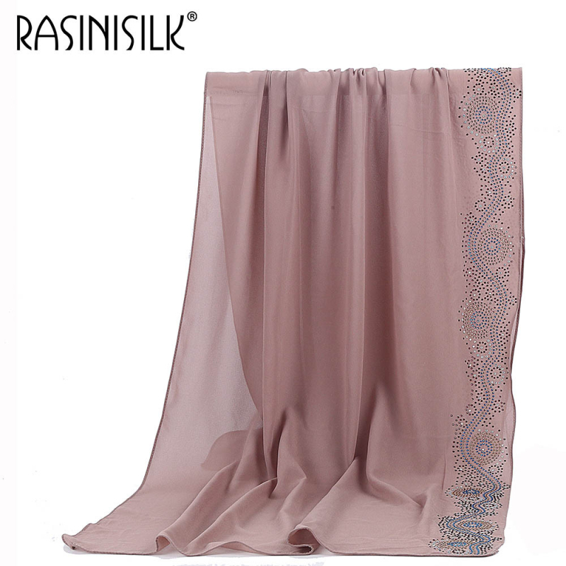 Etno štýl hijabu so kryštálmi a perlami zo šifónu, dlhý šál