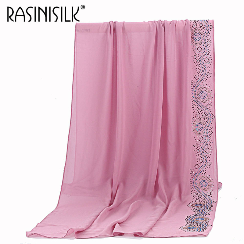 Etno štýl hijabu so kryštálmi a perlami zo šifónu, dlhý šál