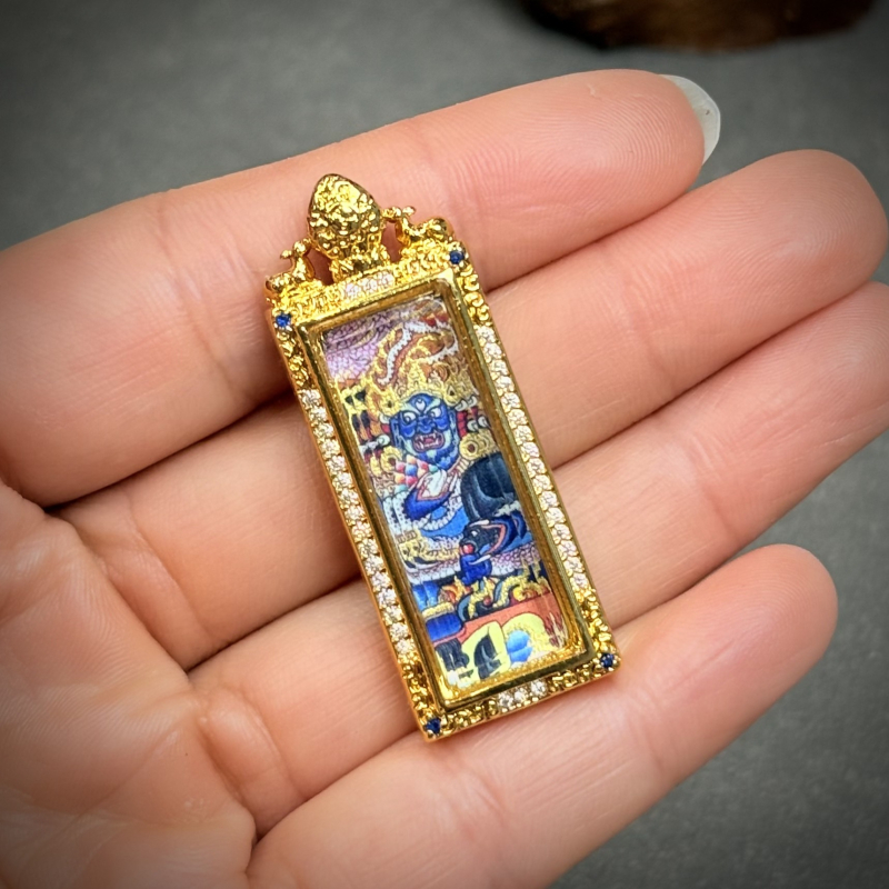 Tibetanskog stila mali Thangka privjesak Zelena Tara, polu ručno oslikana mesingana kutija Gawu