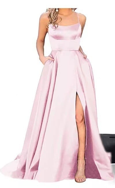 Hosszú koszorúslány ruha, karcsúsító off-shoulder fazon, esküvői eseményre
