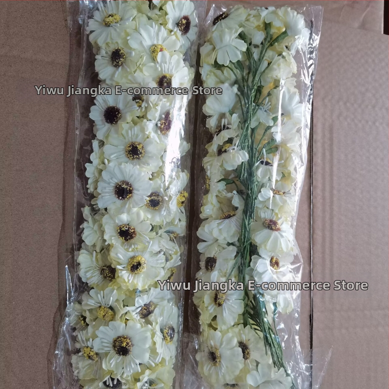 Sada umelej svadobnej kvetiny Daisy, Gerbera a Slnečnica — hodvábne kvety v kytici, čelenka na hlavu, rattanová girlanda a ozdoby pre cukrovinky (72 kvetov v balení)