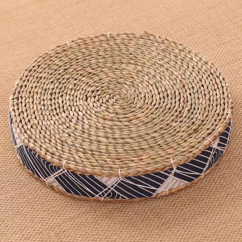Slama pletená podložka na balkón v japonskom štýle tatami, vhodná do obývačky a spálne