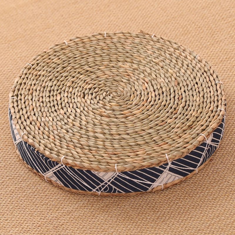 Slama pletená podložka na balkón v japonskom štýle tatami, vhodná do obývačky a spálne