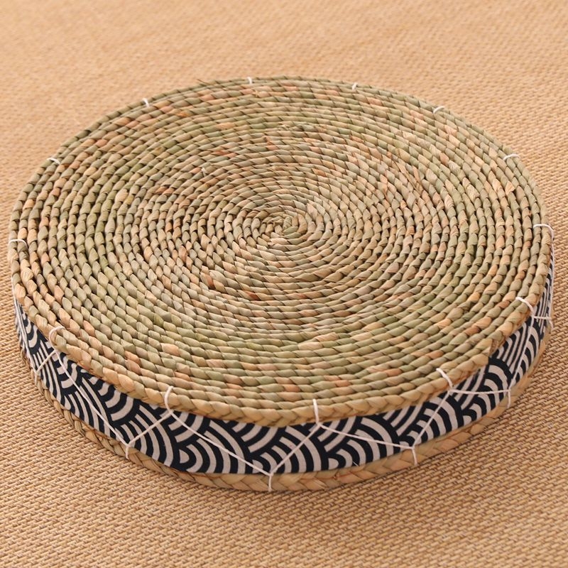 Slama pletená podložka na balkón v japonskom štýle tatami, vhodná do obývačky a spálne
