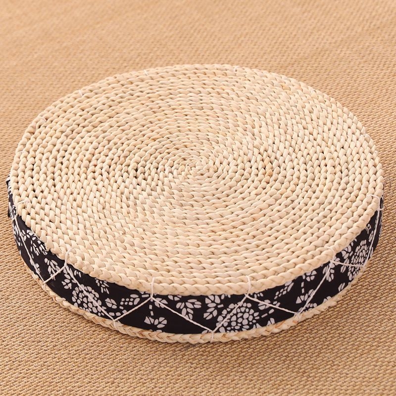 Slama pletená podložka na balkón v japonskom štýle tatami, vhodná do obývačky a spálne